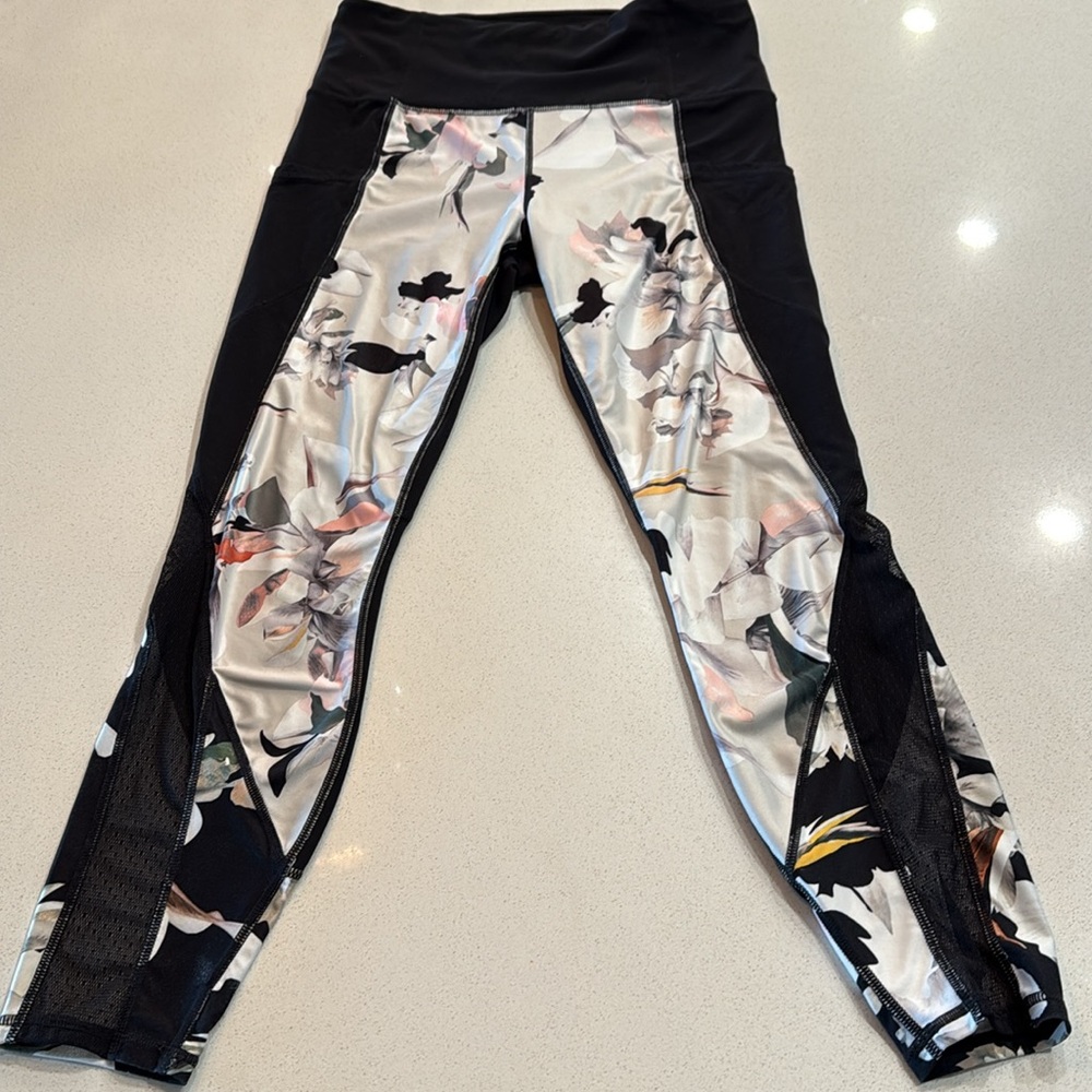 Athleta Leggings Size Medium